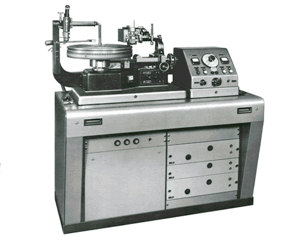 lathe1 1 50 Years of Record Cutting and Stereo Bass for Vinyl