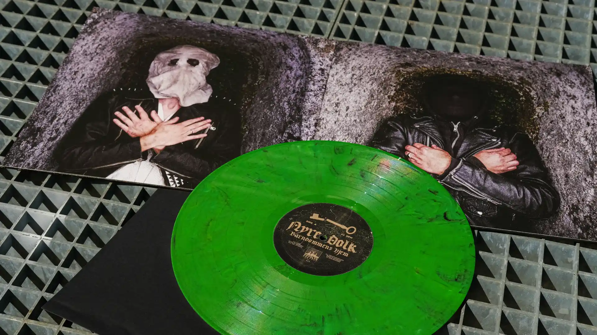 Tobias Rahim's signed record, National Romantik