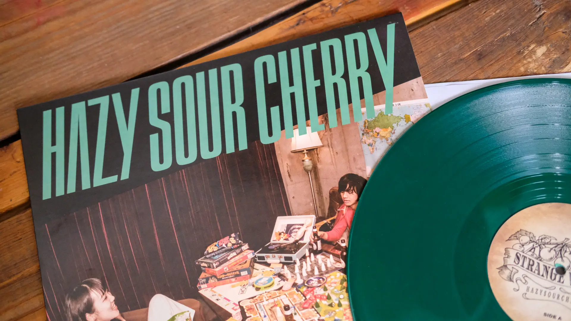 Record cover of Hugorm's live at Vega record